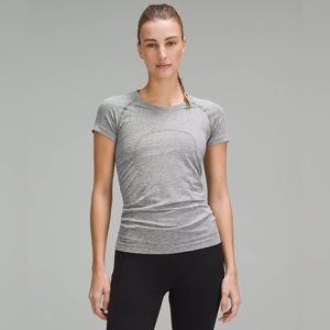 Lululemon Swiftly Tech Short-Sleeved Shirt 2.0 color Slate/White size 12